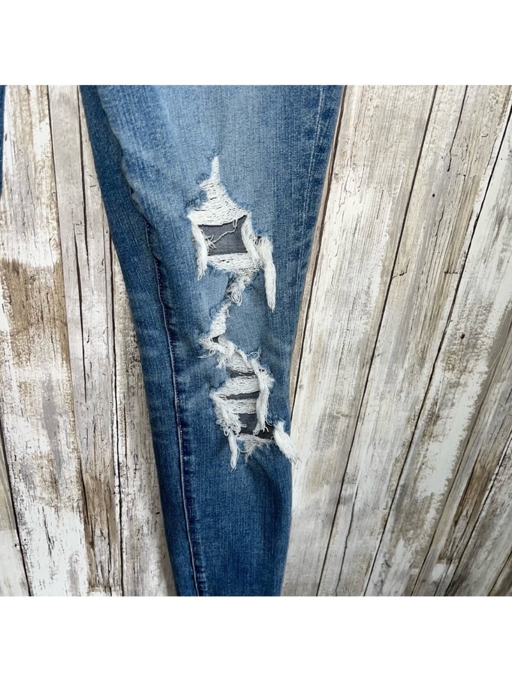 American Eagle The Dream Jean Super High Rise Jegging Distressed Women’s 0 - Picture 3 of 8